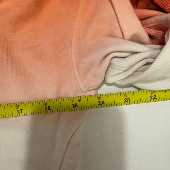 All in Motion Peach Crewneck Sweatshirt Athletic Attire Women’s Size XS - Picture 9 of 11